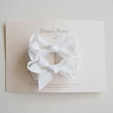 Snuggle Piggy Bow Clip | White